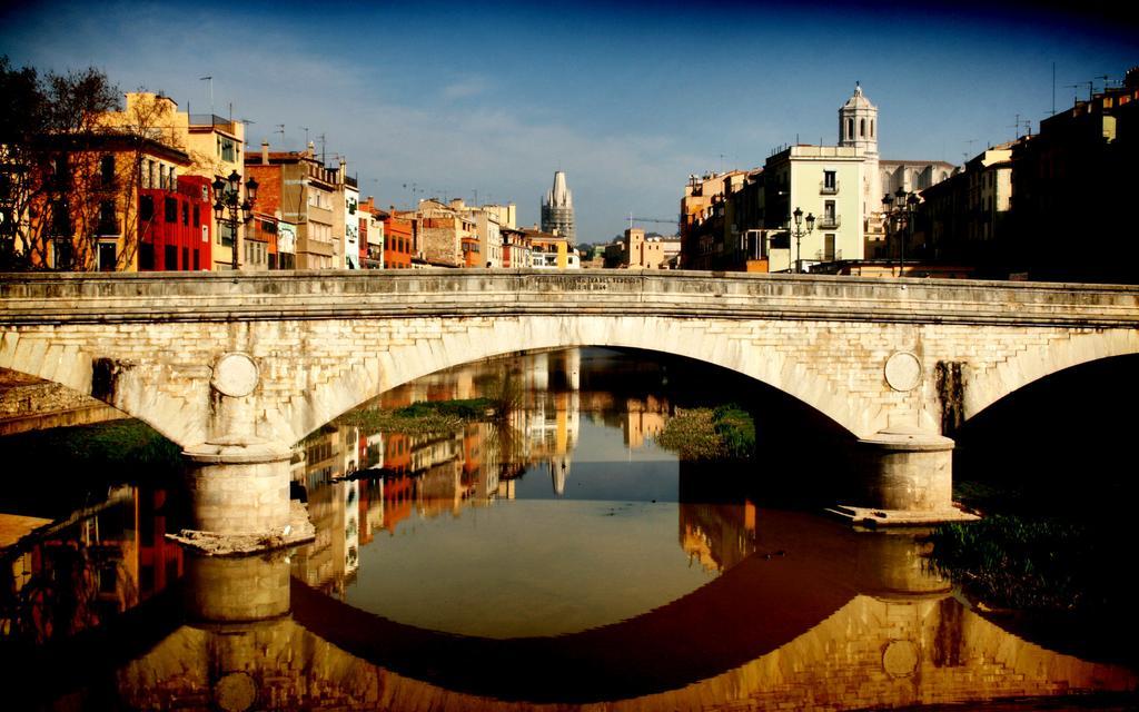 Sleepin Girona Apartment Екстериор снимка